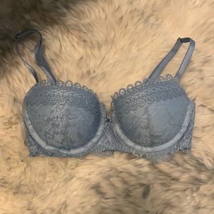 NWOT Victoria’s Secret Very Sexy Lace Push Up Bra